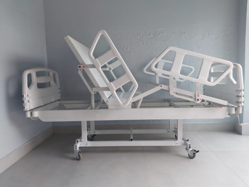 Camas hospitalares usadas para venda